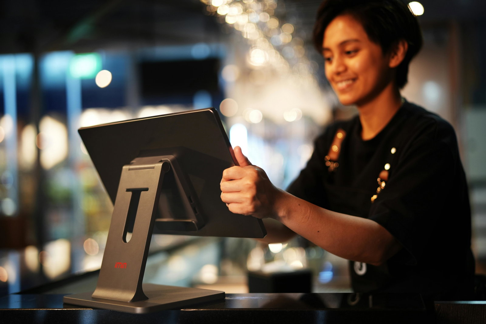 Best Solutions for Customer-Facing Analytics thumbnail
